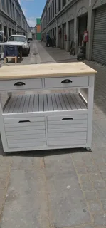 White Kitchen Island