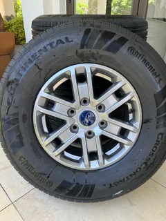 Ford Ranger OEM wheels and tyres