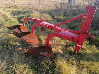 3 row plough