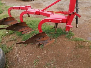 3 row plough