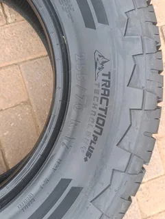 17&#34;TYRES CONTINENTAL CROSS CONTACT 255/65R17 ASET OF FOUR NEW ON SALE