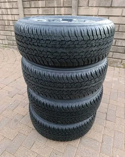 TOYOTA HILLUX LEGEND 50 ORIGINAL MAGRIMS 18 INCH/DUNLOP GRANTREK TYRES 265/60R18 NEW ASET OF FOUR