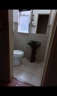 Cottage for rent in kew