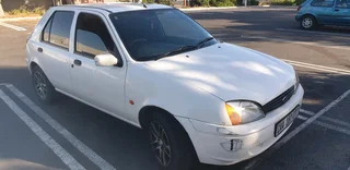 Good morning I'm selling my Ford fest good condition