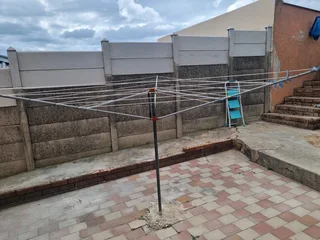 galvanised washing line 2 high & 2 meter length 50 meter nylon rope