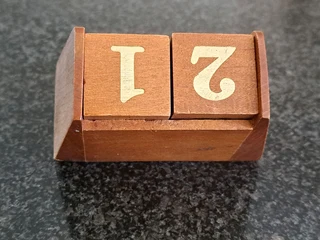 Vintage Wooden Desk Calendar