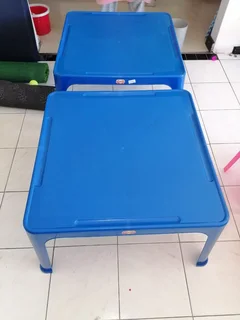 Kids table