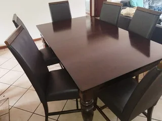Dinning room table and chairs