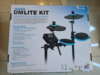 ELECTRONIC DRUMSET WITH FOLDING RACK