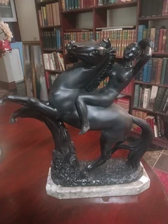 A Giannelli alabaster figurine, Nude on a Horse.