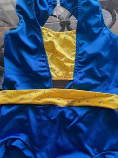 Dance costume with beautiful sequins