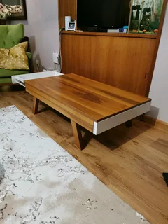 Coffee table with drawers