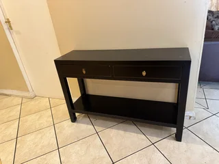 Tabl - Ad posted by arlette mumvudi