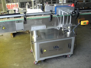 LABELING MACHINES / LABEL APPLICATORS