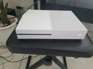 Xbox One S 1tb for sale