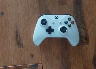 Johannesb - Ad posted by Cuatro Design