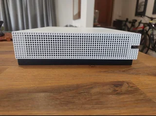 Johannesb - Ad posted by Cuatro Design