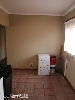 Room to Rent in Three-Bedroom House, R1 500 per month