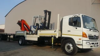 Crane Truck Hire