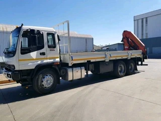 Crane truck hire and Rigging