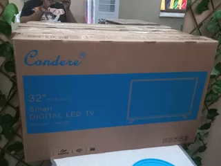 Condere 32 inch Smart LED TV