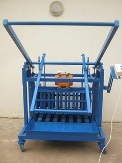Electrical 7 drop lay-as-you-go block making machine - High Production 2500 blocks per day