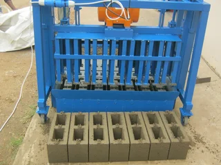 Electrical 7 drop lay-as-you-go block making machine - High Production 2500 blocks per day