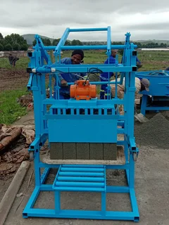 4 Drop M140 hollow blocks machine 2000 blocks/day High Strength Production