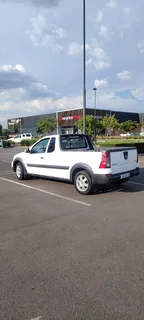 2014 Nissan NP200 Single Cab FOR SALE - R 95,000 (negotiable)!!!!!