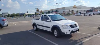 2014 Nissan NP200 Single Cab FOR SALE - R 95,000 (negotiable)!!!!!