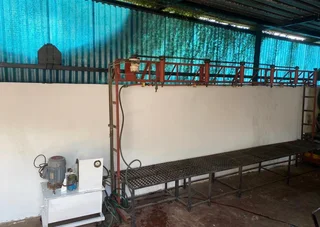 Hydraulic paint/chemical/detergent mixing plant