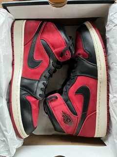 Nike Air Jordan 1