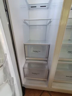 LG Refrigerator GC-L247SLUV – Excellent Condition