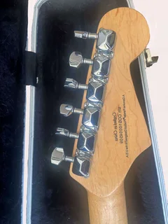 Fender Squier Bullet Strat &#43; Roland Cube 30X Amp &#43; Hard Case