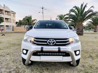 2017 Toyota hulix 2.4 GD6  RB SRX MT D/C