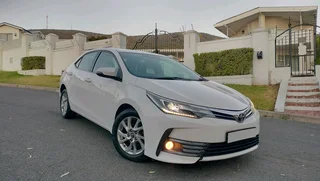 2017 Toyota Corolla 1.8 exclusive cvt automatic