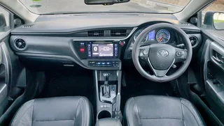 2017 Toyota Corolla 1.8 exclusive cvt automatic
