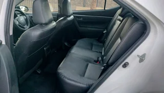 2017 Toyota Corolla 1.8 exclusive cvt automatic