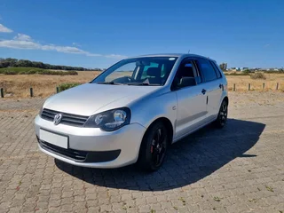 2011 vw polo vivo  1.4i bluelin
