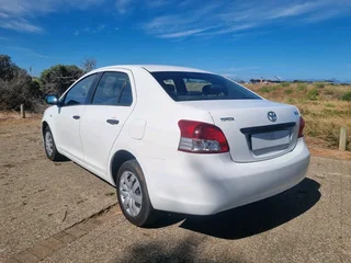 2009 toyota yaris T3 sedan