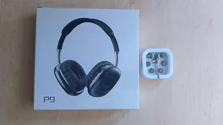 Bluetooth headphones and normal earphone