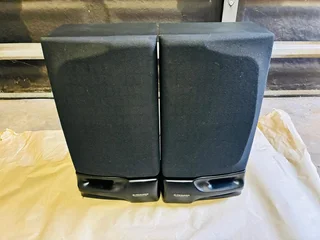 Pioneer Bookshelf Speakers
