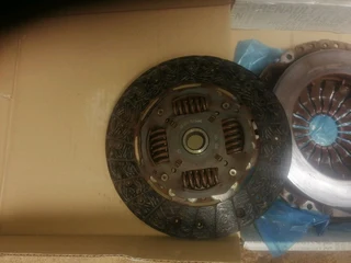 Nissan np200 /Renault clutch kit for sale, R750. Concentric slave R250. Excellent condition.