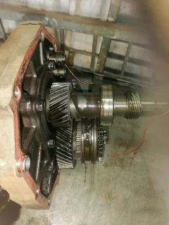 Ford 3 Litre V6 4 Speed Bullet Gearbox For Sale. R3900.