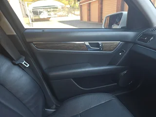 2009 Mercedes-Benz C-Class Sedan C200 Kompressor