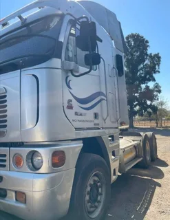 2007 Freightliner Argosy Horse