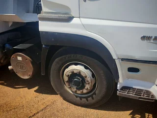 2013 Nissan UD490 Quon 10 Cube Back Tipper