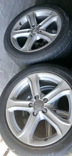 Audi A4 original 4x Mag wheels plus 4 x Tyres