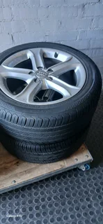 Audi A4 original 4x Mag wheels plus 4 x Tyres