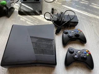 XBox 360 with kinetic, accessories and games
